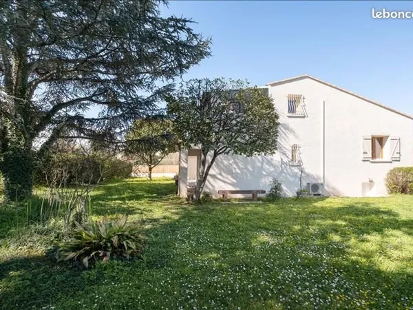 Villa 4 pièces 144 m²