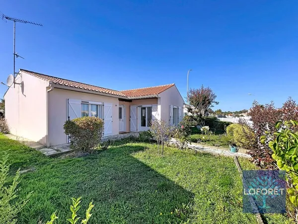 Maison 4 pièces, 2 chambres, 150 mètres des commerces SAINT HILAIRE DE RIEZ