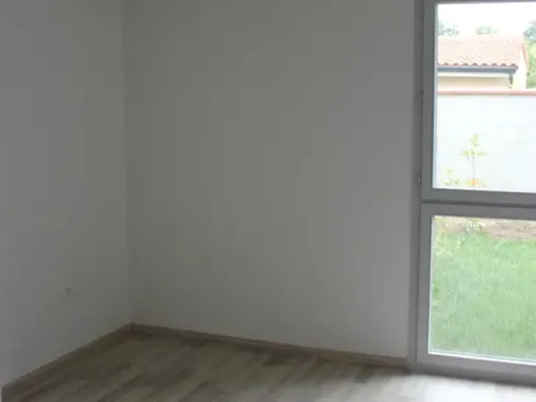 VILLENEUVE-TOLOSANE - A LOUER T2 de 39m². Loyer: 618€