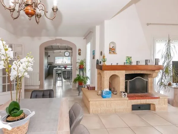 Maison 5 pièces 146 m²