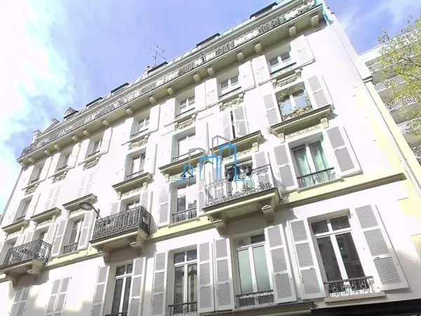 Appartement 1 pièce à Paris (75018)