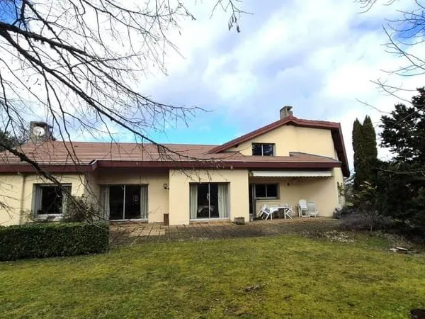 Maison 6 pièces 202 m²