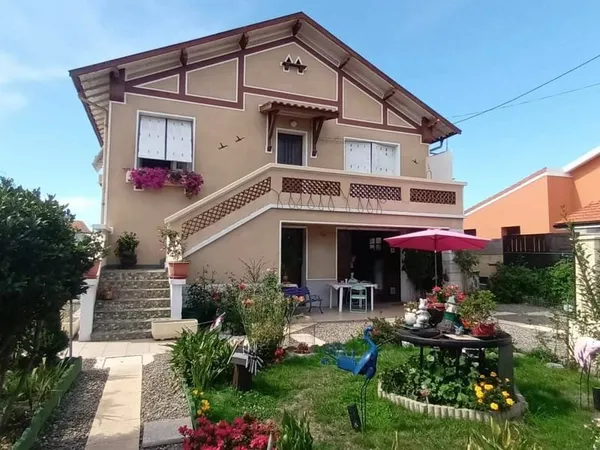 Maison 6 pièces 155 m²