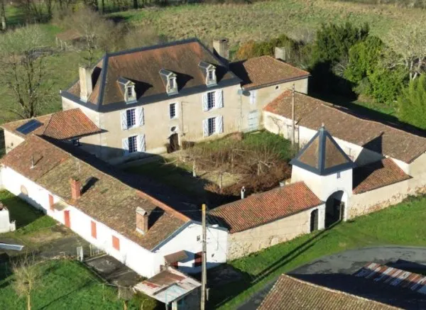 Maison de maître 13 pièces 550 m²