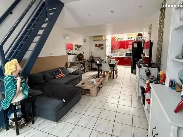 Maison 1930 - 2 Ch + Bureau - À 2 pas du métro