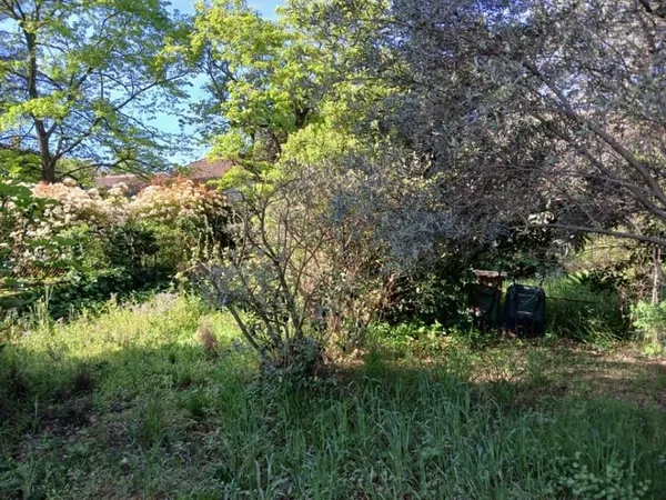 Terrain 525 m²