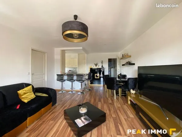 Appartement 4 pièces 82 m²