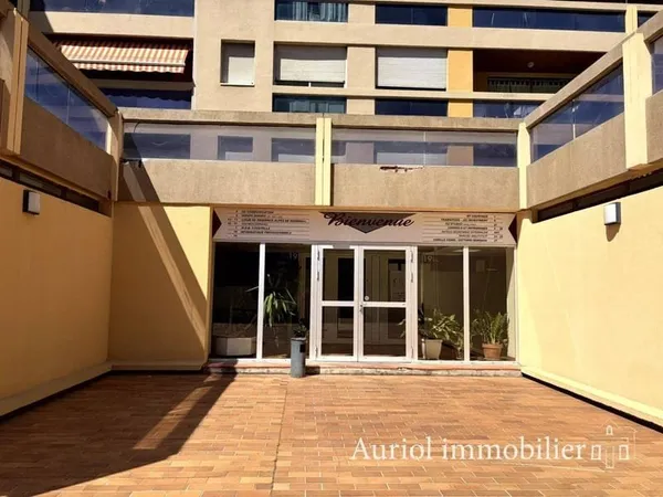 Local commercial 97 m²