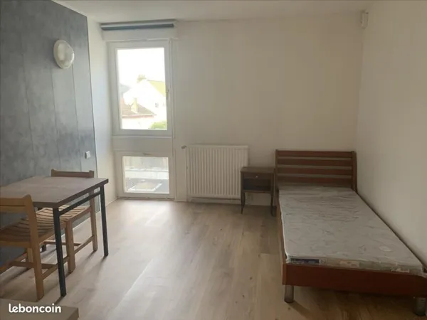 Studio 1 pièce 19 m²