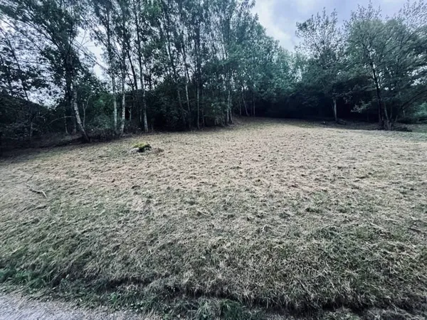 Terrain constructible 700 m²