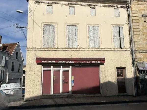 Immeuble avec local commercial Montpon-Menesterol 3 pièce(s) 170 m2