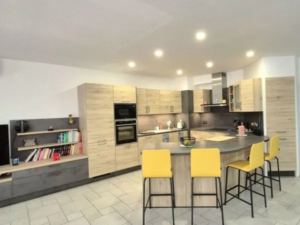 Appartement 4 pièces 123 m²