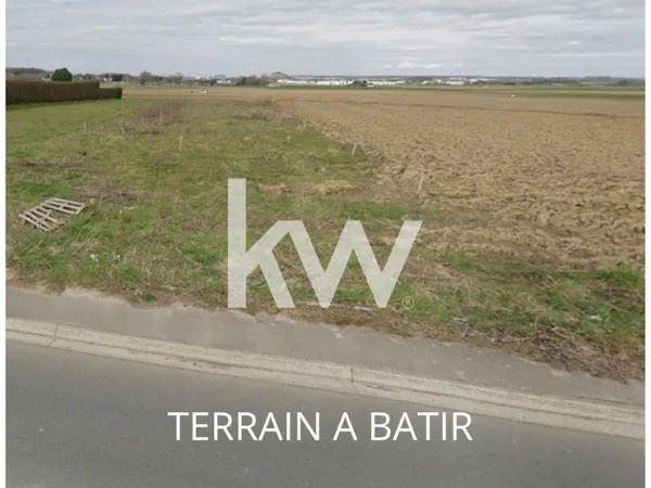 Terrain 850 m²