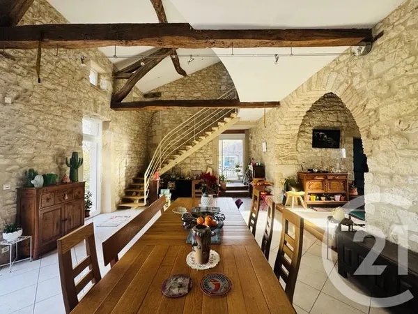 Maison 14 pièces 609 m²