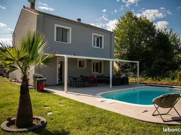 Villa 4 chambres piscine