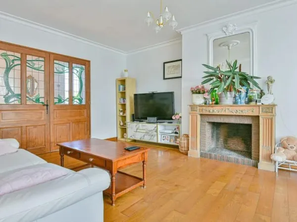Appartement 6 pièces 135 m²