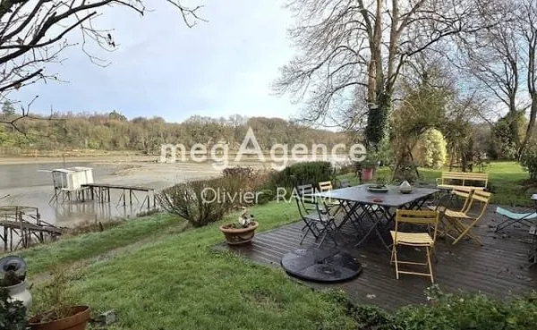 Maison 9 pièces 230 m²