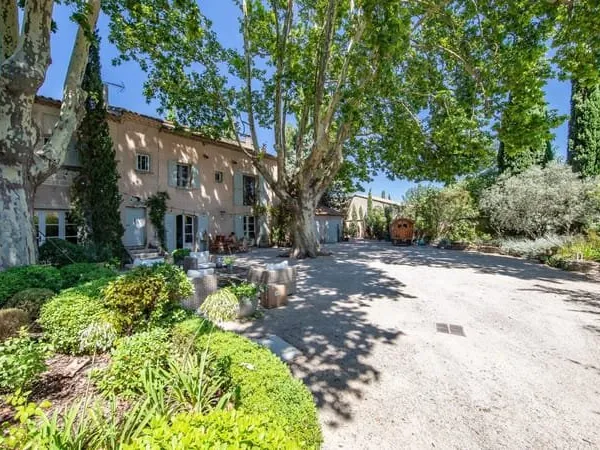 Maison 6 pièces 254 m²