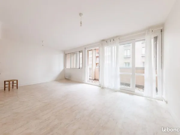 Appartement 5 pièces 81 m²