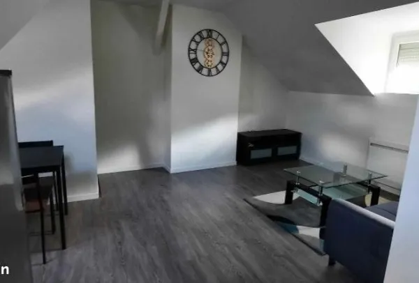 Appartement type F2 à louer Presles