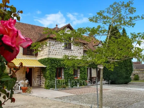 Maison et ses dépendances proches de Nemours