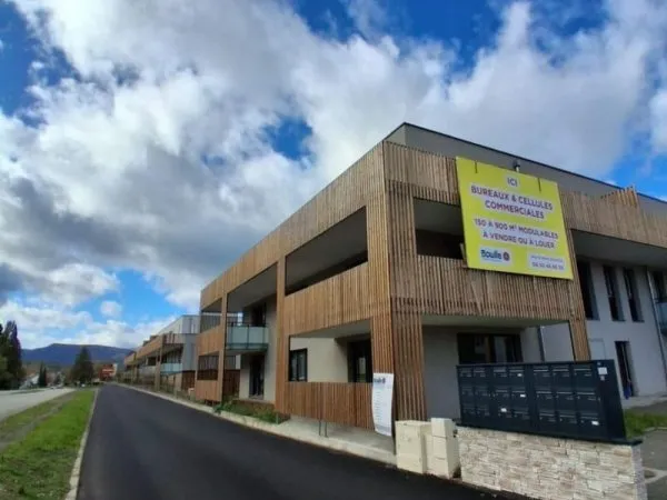 Local Commercial Neuf - Achat ou location
