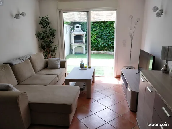 Charmant T3 Duplex climatisé avec jardinet et 2 parking secteur rascas