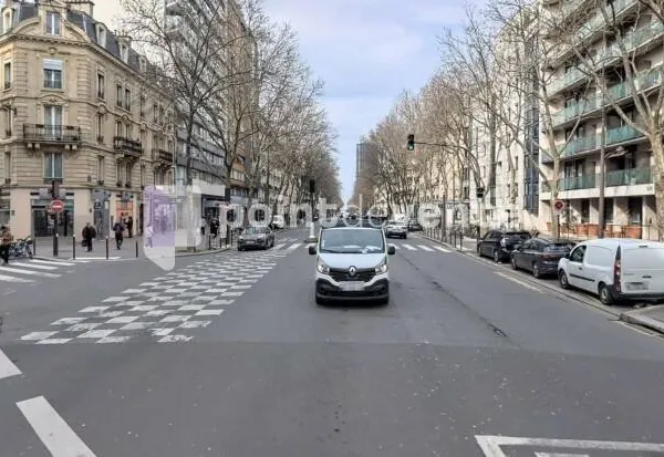 Local commercial 336 m²