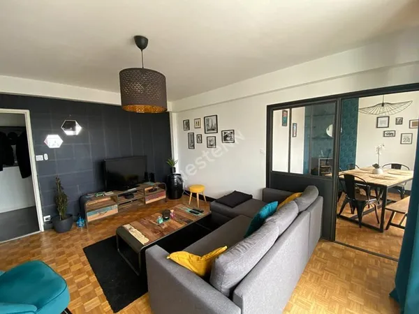 Rennes La Courrouze - Appartement type 5 meublé avec stationnement