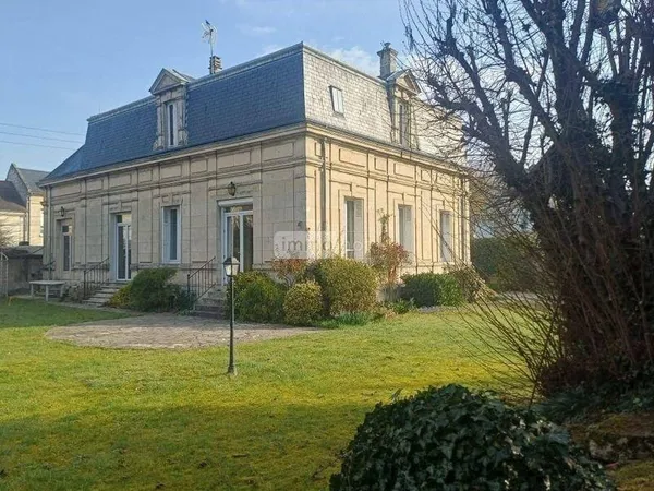 Maison 7 pièces 250 m²