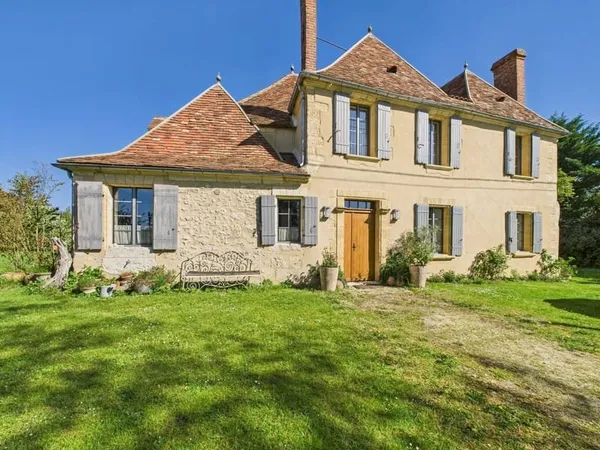 Découvrez cette maison bourgeoise du XVIIIème siècle
