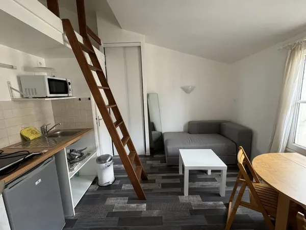 Studio meublé