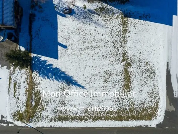 Référence : 6081-SCN. - Terrain de 800m2 à Arvieux (05350)