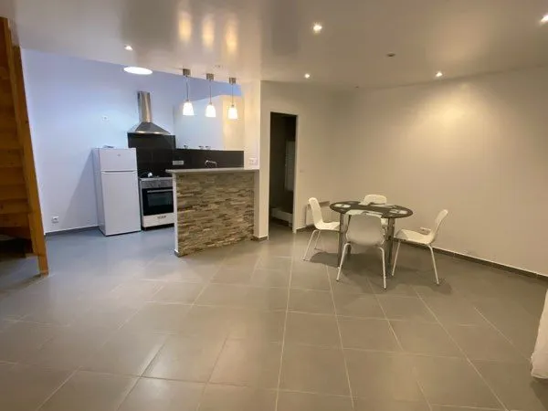 2 appartements -maison