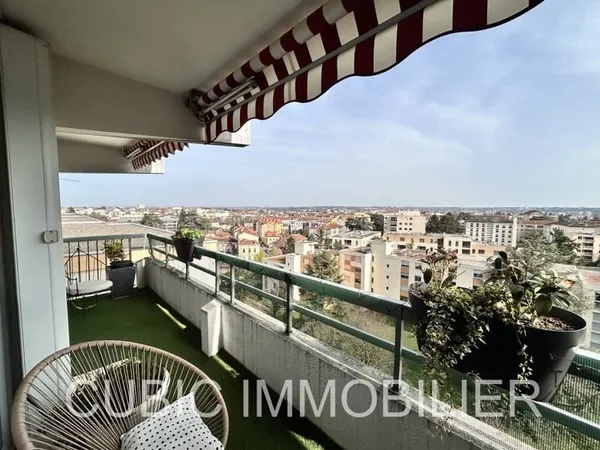 Appartement 4 pièces 93 m²