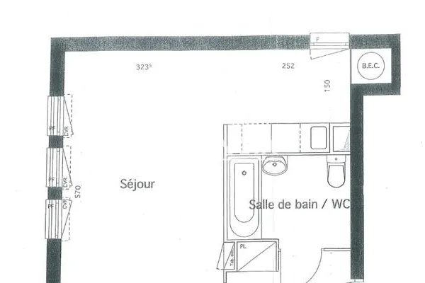 Studio 1 pièce 33 m²