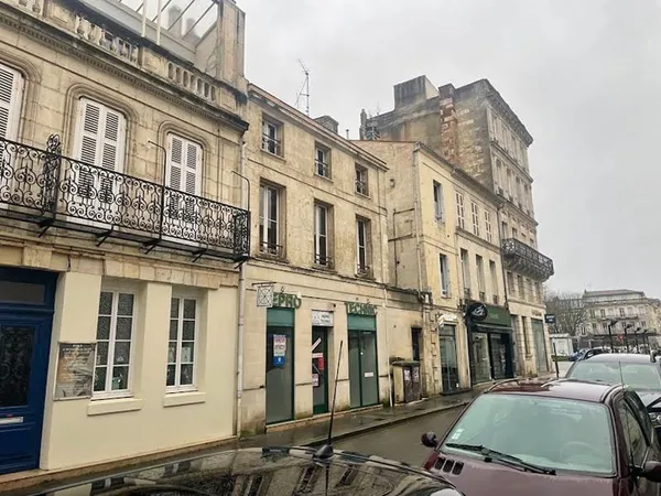 Bureaux 153 m²