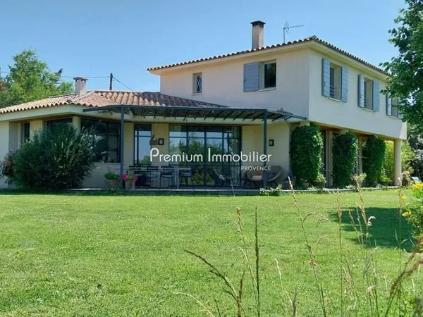 Maison 5 pièces 190 m²