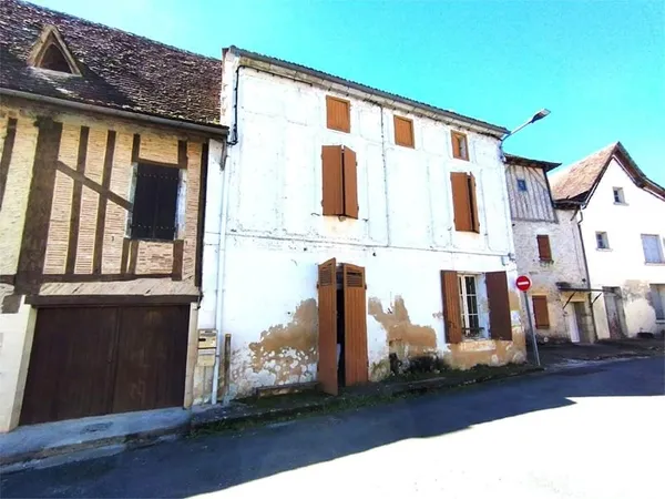 Maison 8 pièces 235 m²