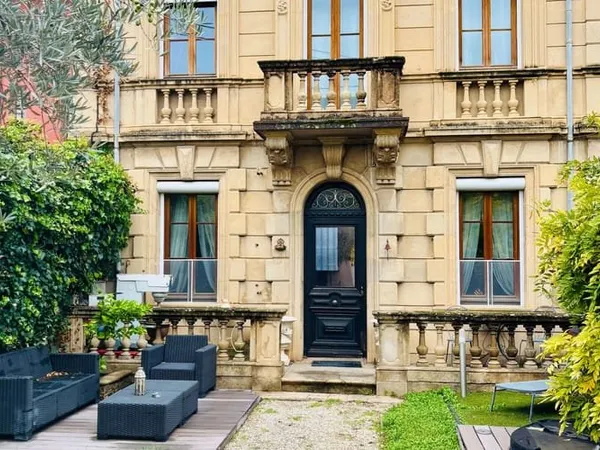 Maison 5 pièces 180 m²