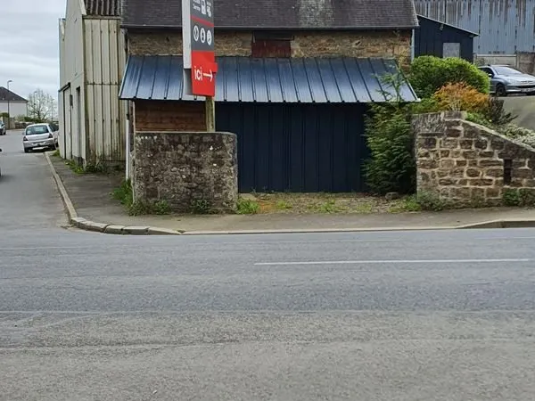Stationnement Vente Le Teilleul 2p 80m² 15000€