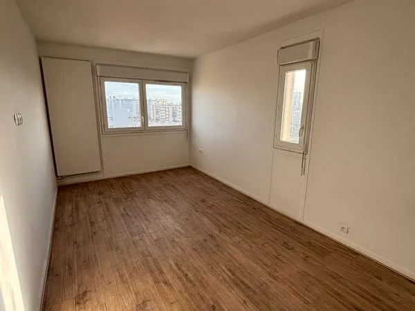 Appartement 3 p de 70m² proche toutes commodités