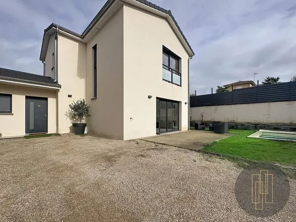 MASSIEUX -Maison contemporaine lumineuse - 3 chambres - 123 m²