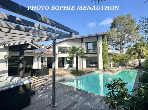 Villa d'architecte 5 pièces 136 m²