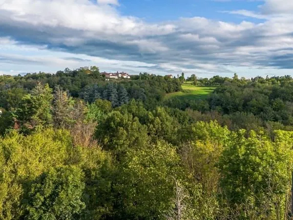 Maison individuelle de plain-pied avec garage et jardin de 1 164 m² - Orliénas