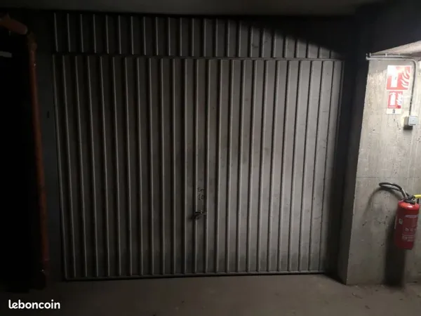 Garage sécurisé Centre Ville Copro privée