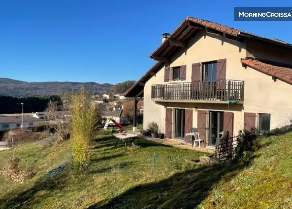 Maison entre lacs et forets