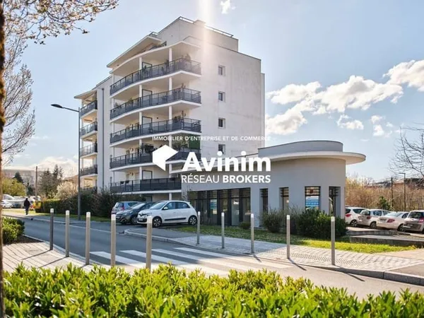 Local commercial 107 m²