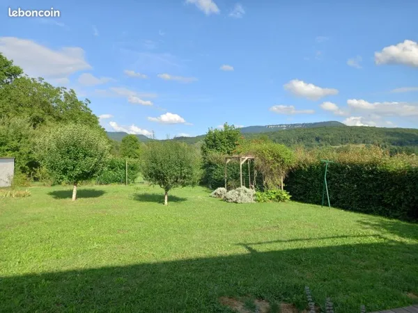 4 pièces - 90 m2 - Port Lesney