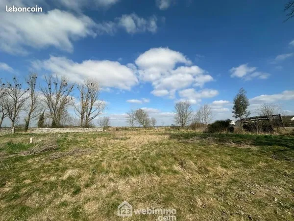 Terrain 713 m² Monceau Le Waast